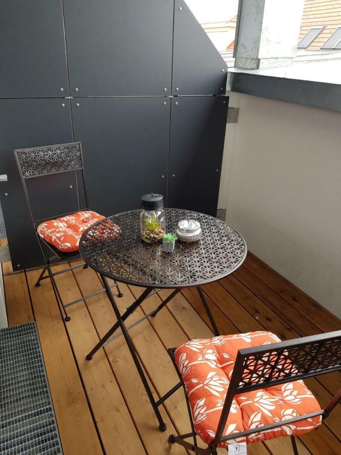 Tina'S Apartment Wien Exterior foto